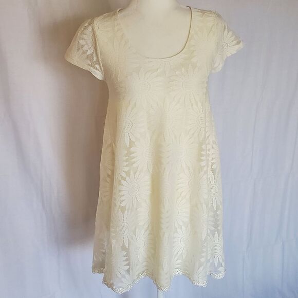 Kimchi Blue babydoll sunflower daisy lace dress Small - Picture 8 of 9